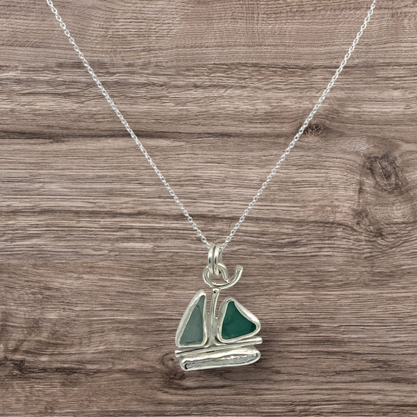 Medium Sailboat Necklace II